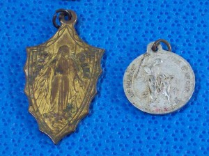 group of religious medals 011